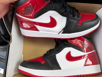 Air Jordan 1 mid SE ‘patent bred toe’