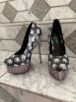 Kush Kouture Heels {Size 6}