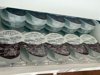 $60 Dailies Total 1 contact lenses 70 contacts -4.5