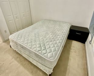 MATTRESS AND NIGHT
