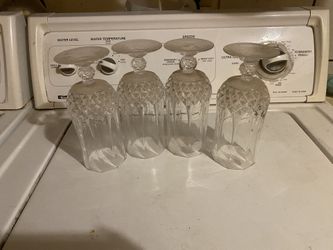 4 Glass Cups 