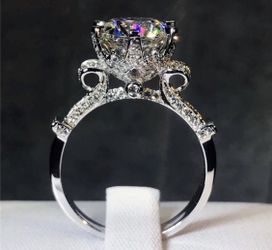 New 18 k white gold engagement ring wedding ring set