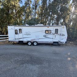 2004 Fleetwood PROWLER 290FLS