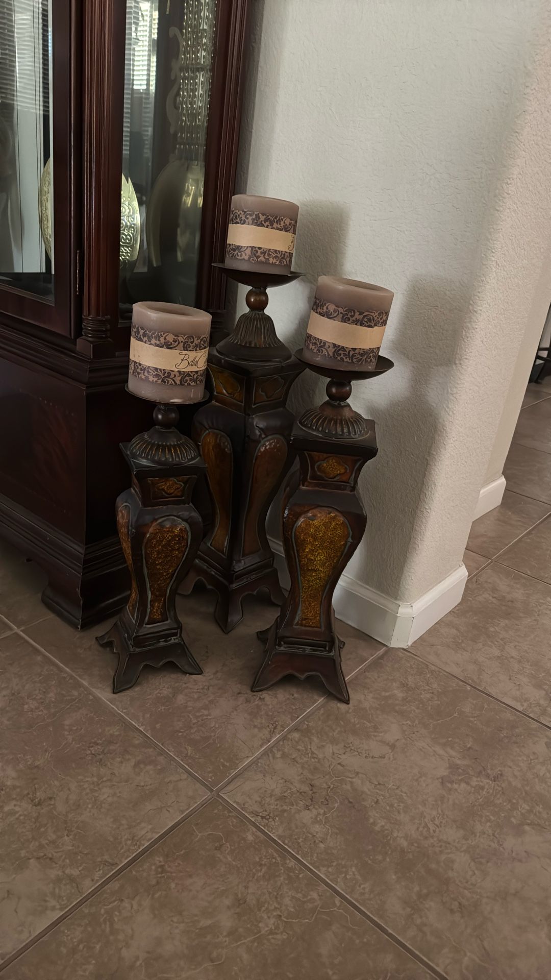 Set Of 3 Candle Holder Metal With Candles