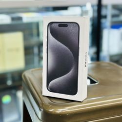 iPhone 15 Pro (Factory Unlocked) 