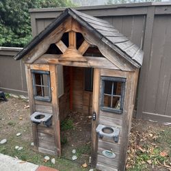 Wooden Kids Playhouse FREE