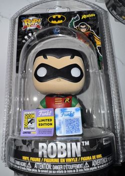 2025 SDCC Funko Pop Robin Clamshell Only Show Exclusive