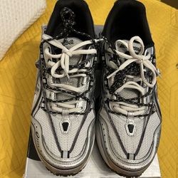 ASICS Andersson bell Size 10.5