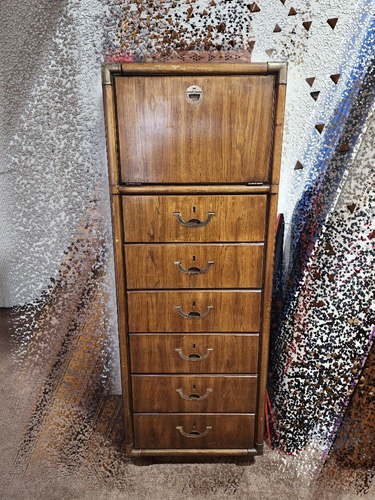 Accolade II by Drexel Lingerie Chest & Nightstands