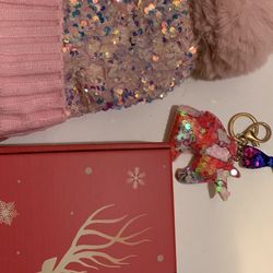 Girls Hat And Keychain Set
