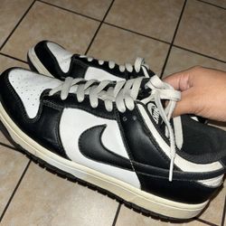 Men’s Nike Shoes Size 9.5