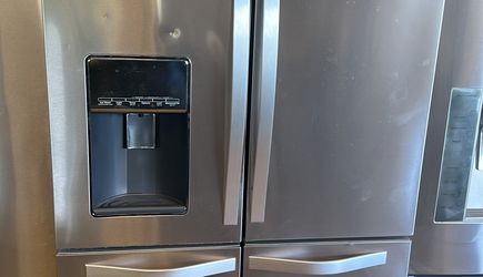 Whirlpool 4-Door Stainless Steel Refrigerator Fridge
