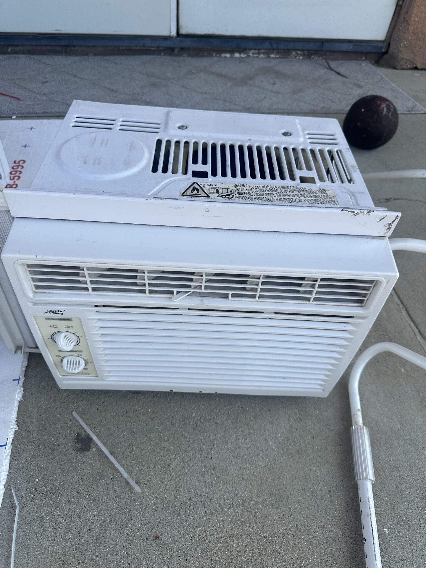 AC Window Unit