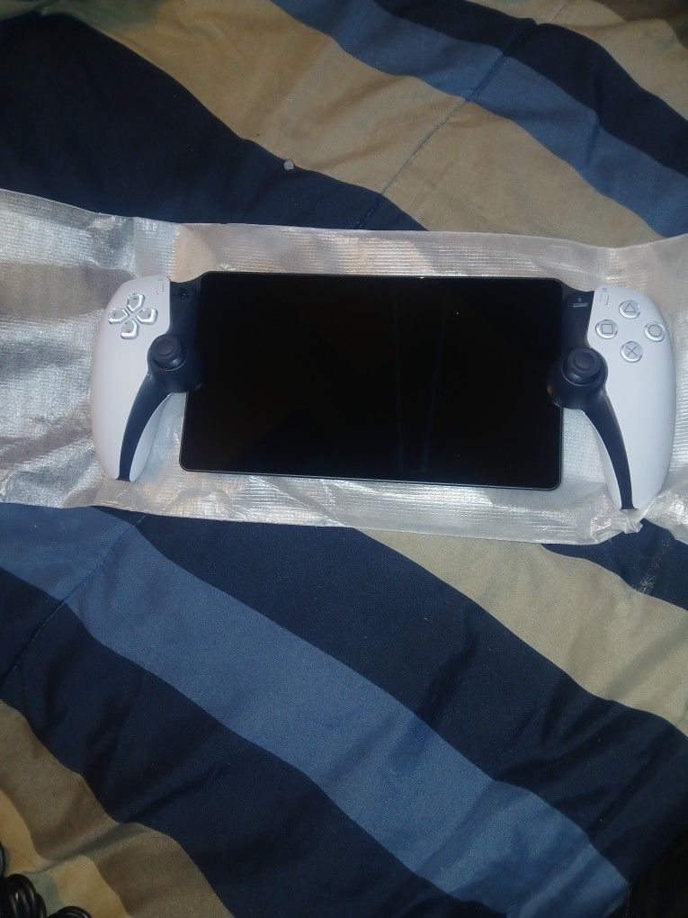 10 Playstation Portals Brand New $100 A Piece Or  $900 For Everything 