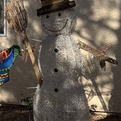 5 Foot Snowman with LED Lights