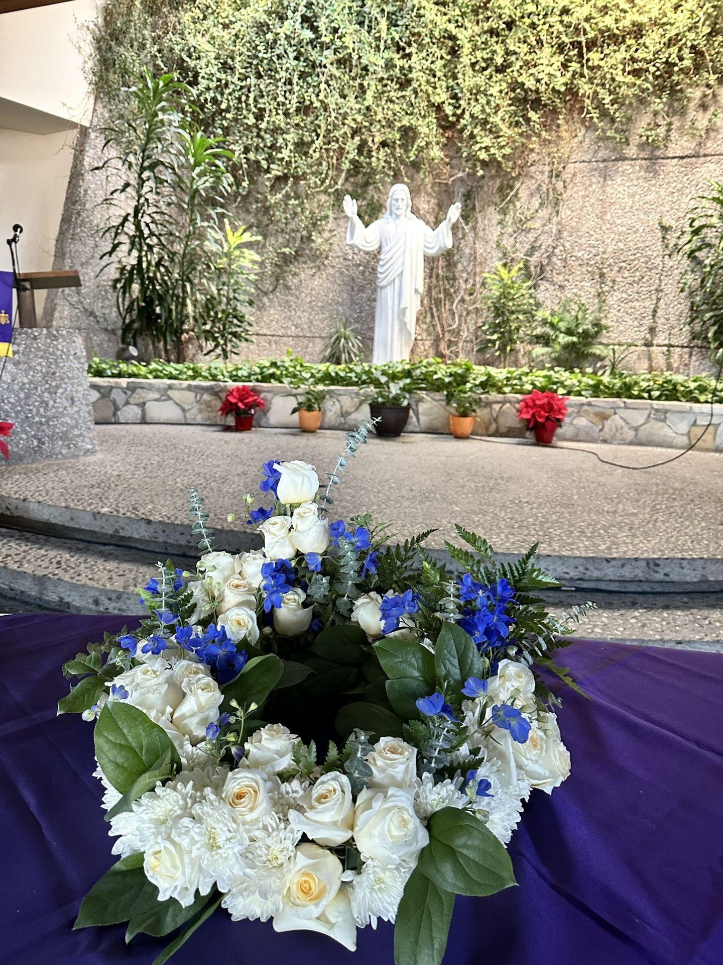 Funeral Arrangements Urn Tribute