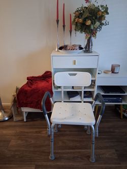 Shower chair new