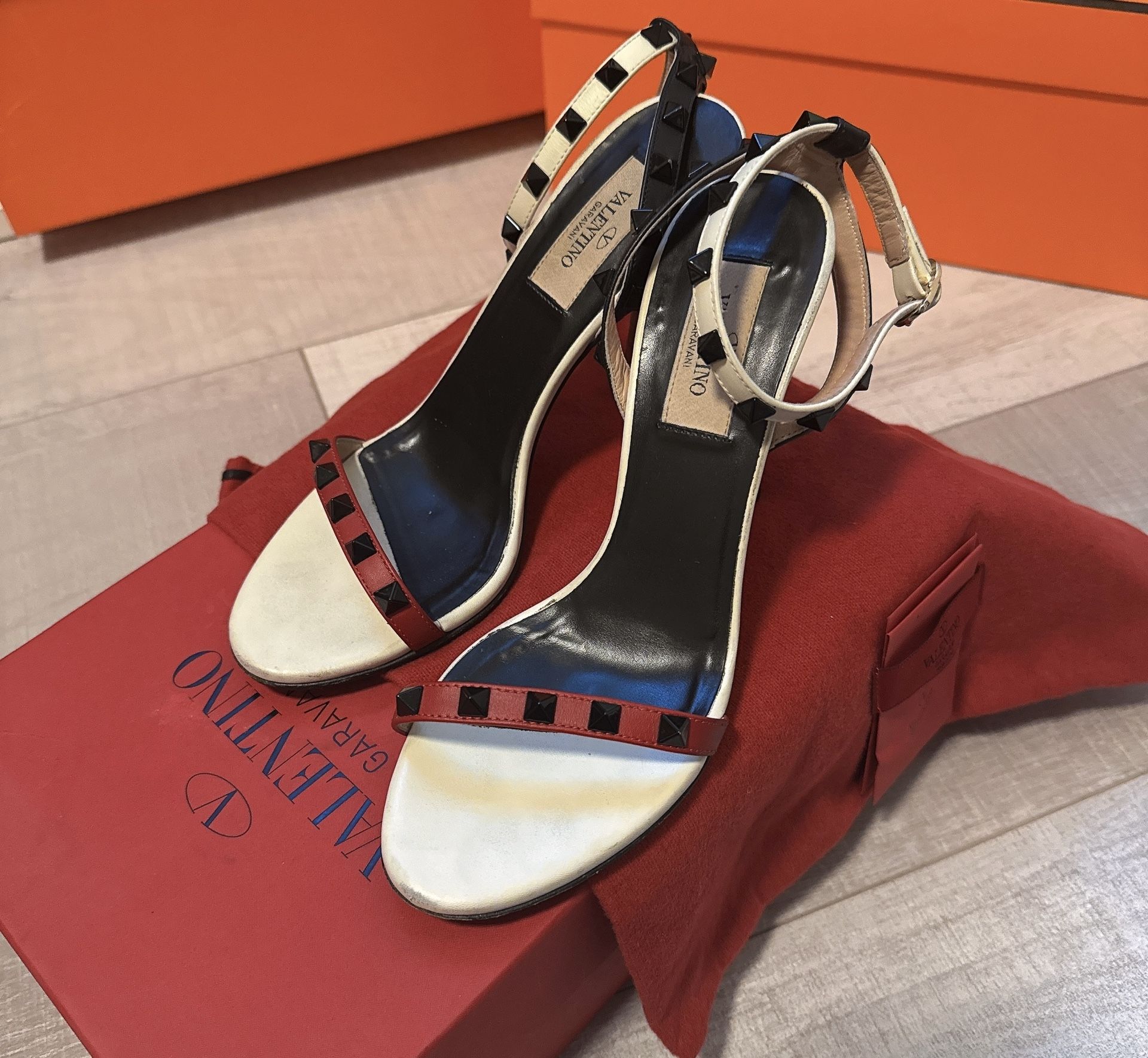 Valentino Garavani Red And Cream Heels 