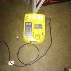 Ryobi Charger