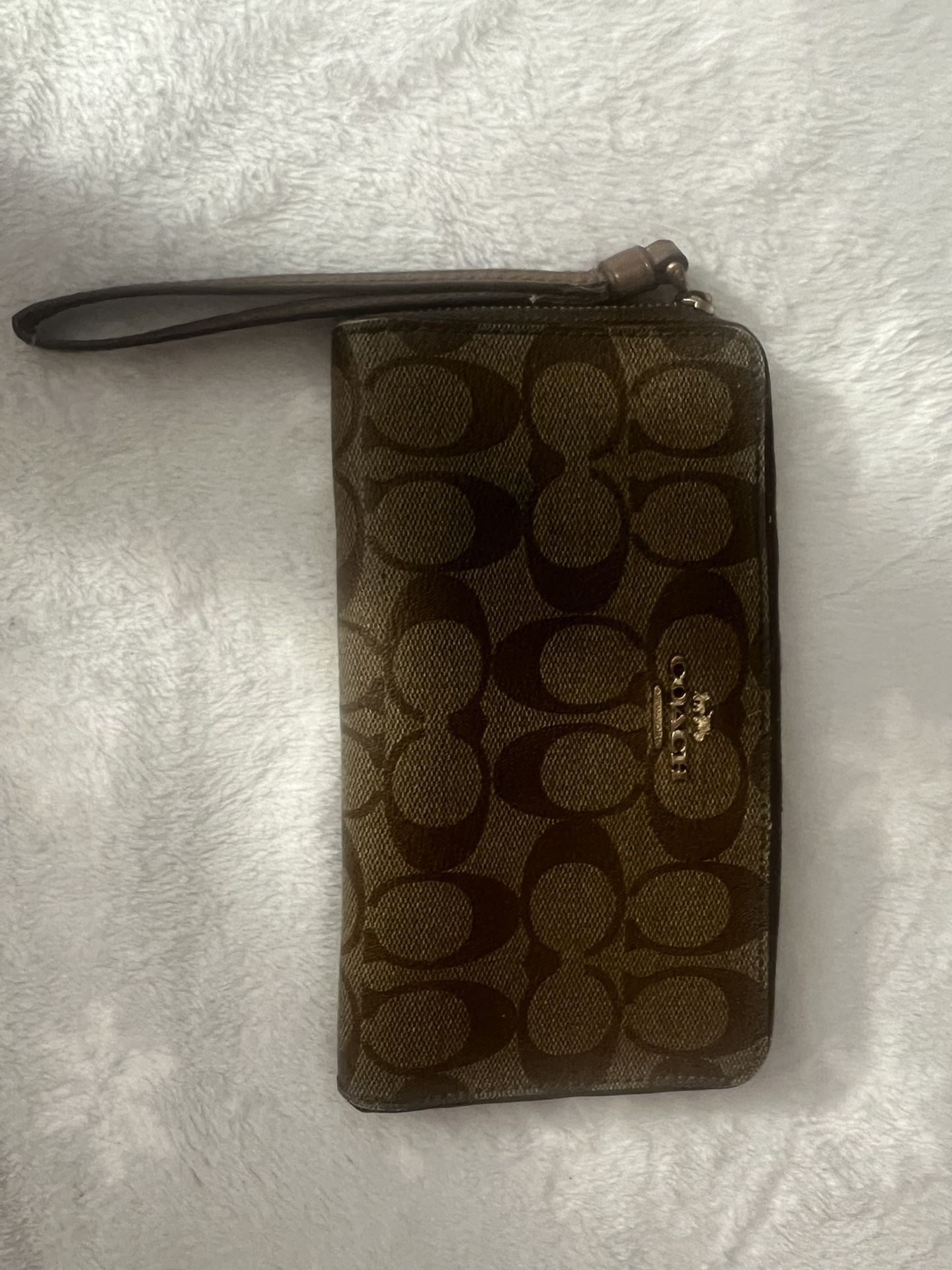 Coach Accordian Zip Phone Wallet Wristlet