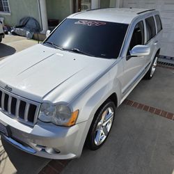 SRT-8 Jeep Grand Cherokee