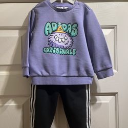 sz 18M Adidas Sweat Suit 