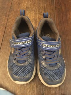 Boys shoes