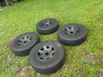Set 4 Chevy and GMC 6 lug wheels with tires 6x5.5 rims fits SilveradoTahoe Suburban 17”