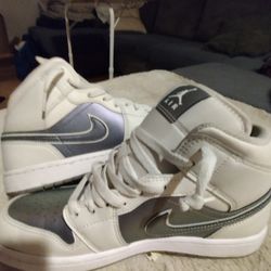 Air Jordan Tennis Shoes 