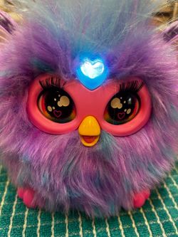 2023 Hasbro Furby glowing ears, voice-activated modes, speaks Furbish & English