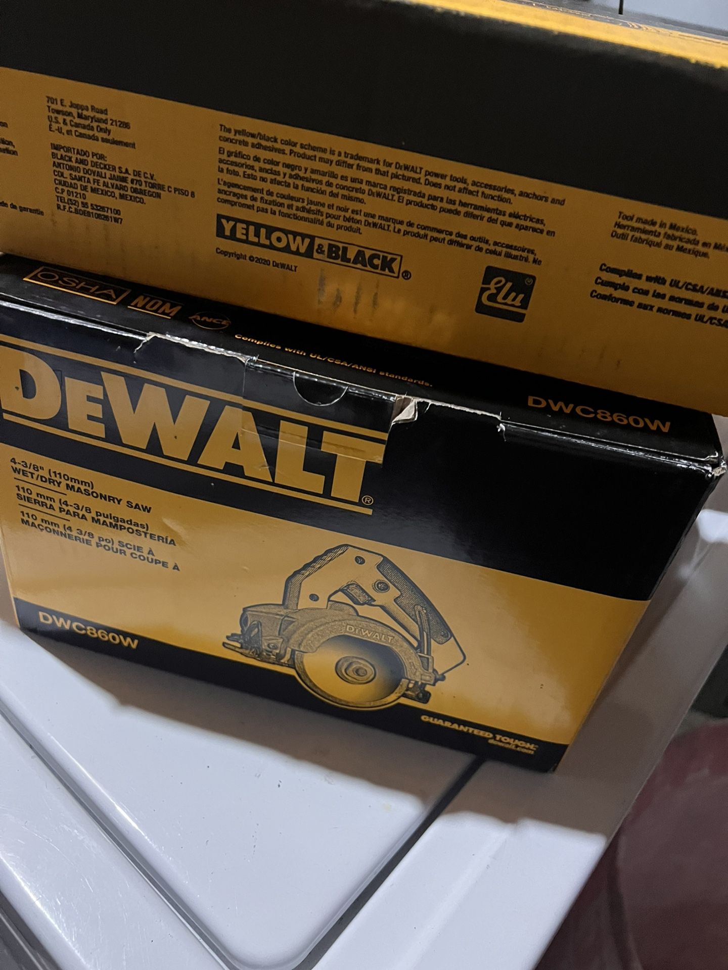 Wet/Dry Masonry Saw Dewalt