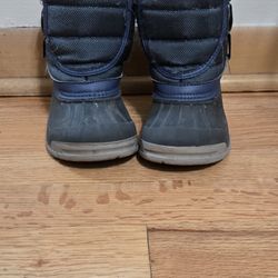 Snow Boots