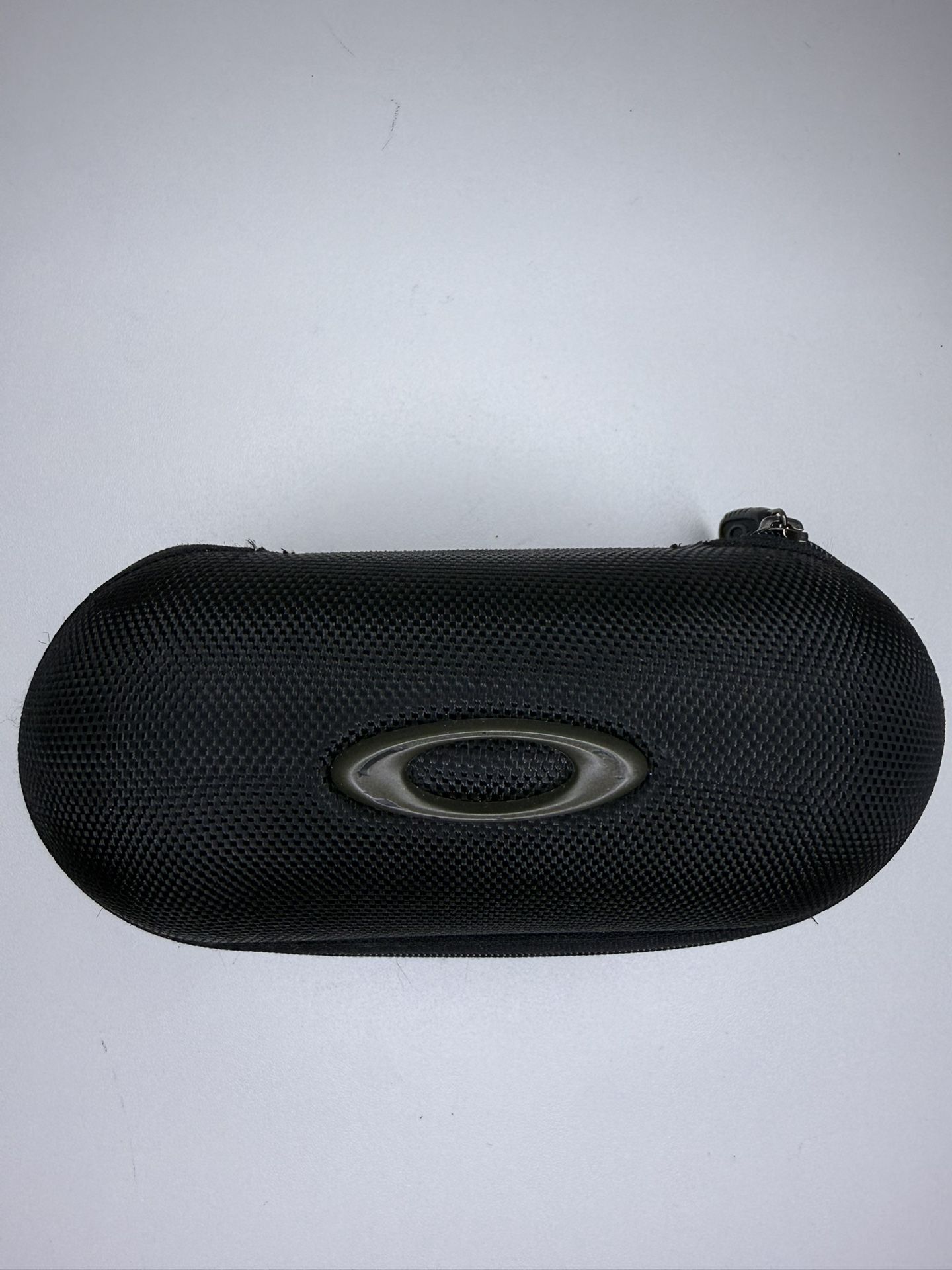 Oakley Glasses Case Eyeglasses Sunglasses Clamshell Zip Up Black Mesh Case