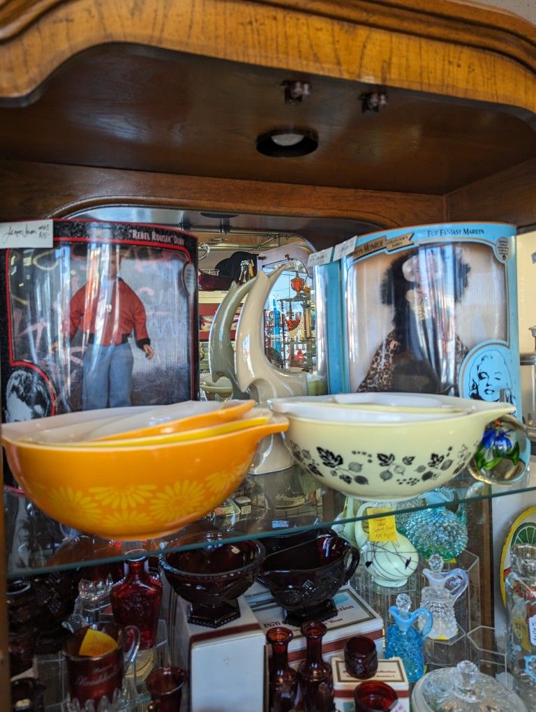 Pyrex, Glassware, Antiques, Furniture, Clothing Sports Items 