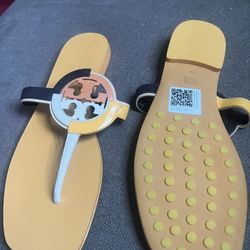 Tory Burch Thong Sandal Size 7