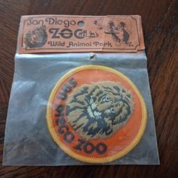 Vintage San Diego Zoo Wild Animal Park souvenir lion patch,