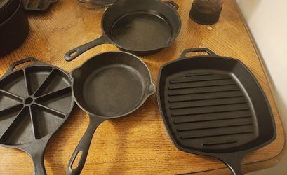 Cast Iron Pans Perfect For The Holidays