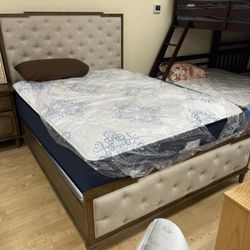 Queen Bed Frame In Clearence 