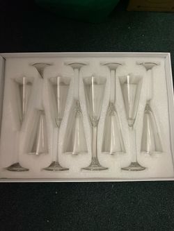 4oz Martini Glasses Set of 8, champagne glasses,Crystal Cocktail Glasses, Long stem Sparkling Wine glasses for Party, Restaurant, Bar, Wine Toasting, 