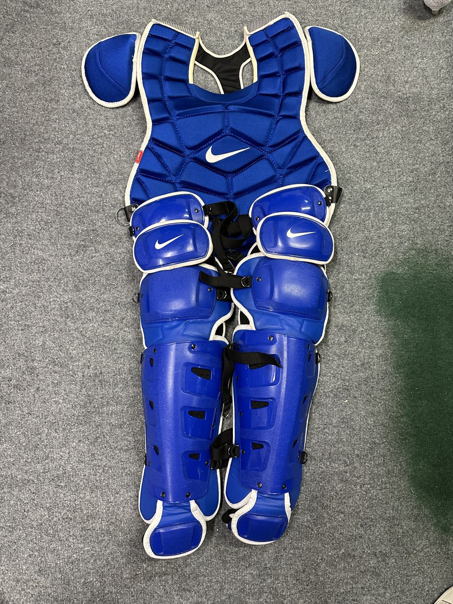 Nike Vapor Catchers Gear Royal Blue Size 17