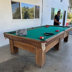 Brunswicks Pool Table Snooker 