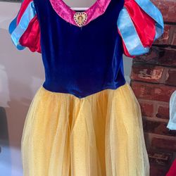 Disney Snow White Princess Dress (size 4/5) XS
