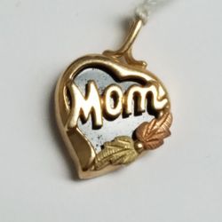 10k Yellow Gold Heart Shaped Mom Pendant 