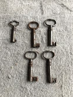 Vintage keys