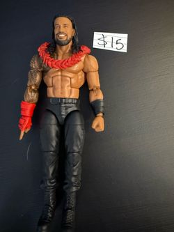 WWE elite Roman reigns