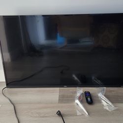 TCL 43” tv With Roku