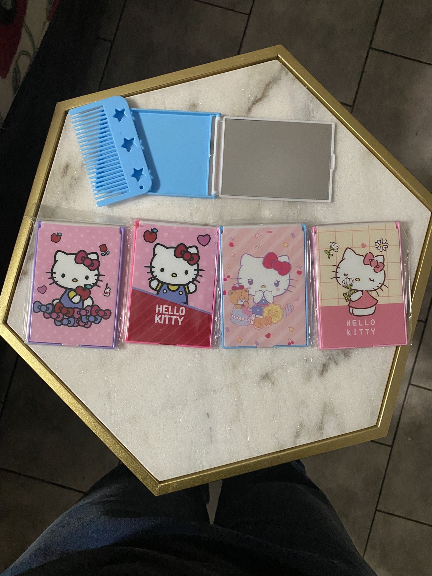 $3 Each Hello Kitty Mirror With Hair Brush🔥