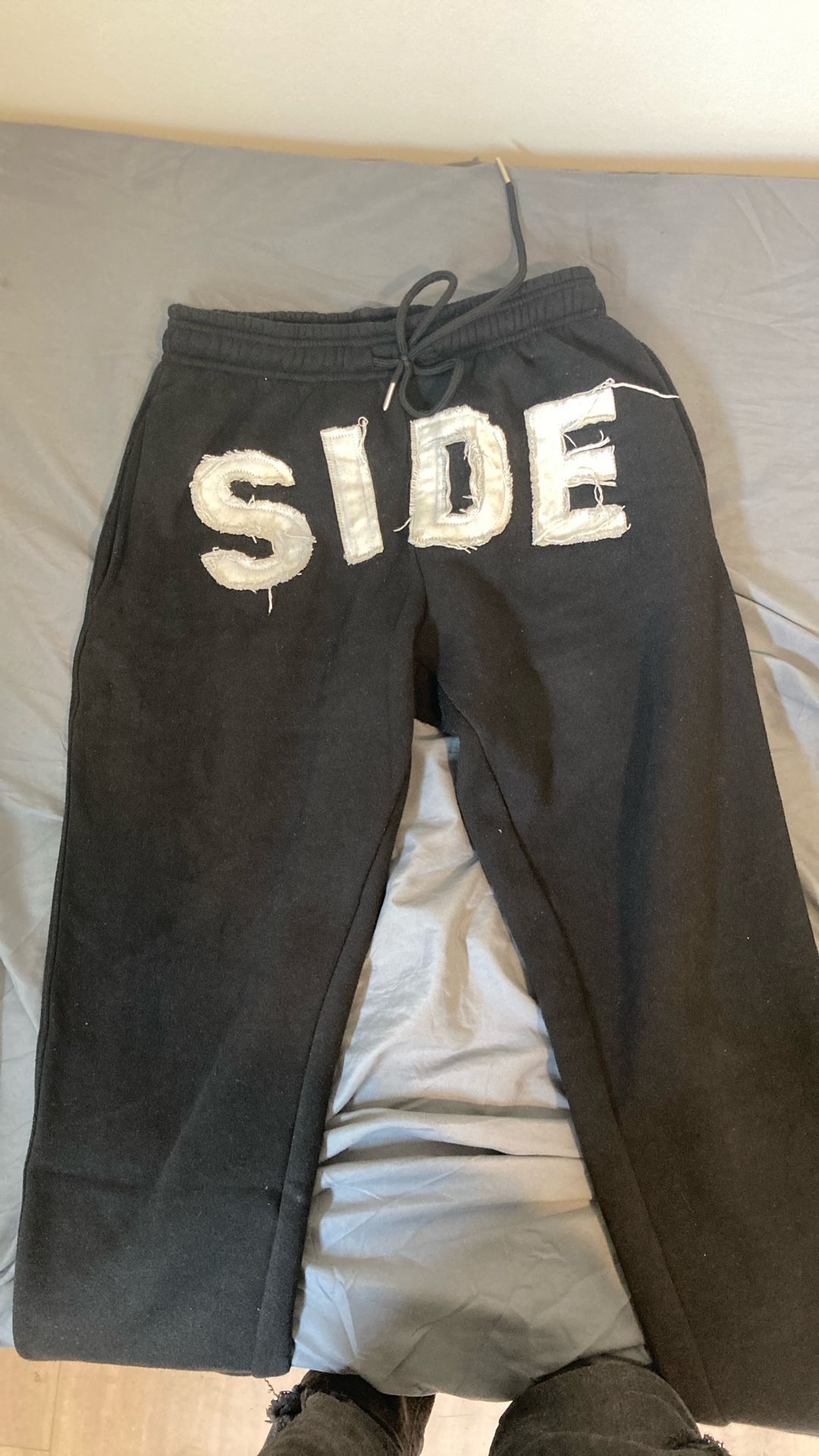 size” small  good conditions “sIde clothing brand “