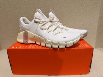 Nike Free Metcon Training Sneakers White Pink