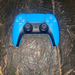 Baby Blue PS5 Controller (slightly Used)